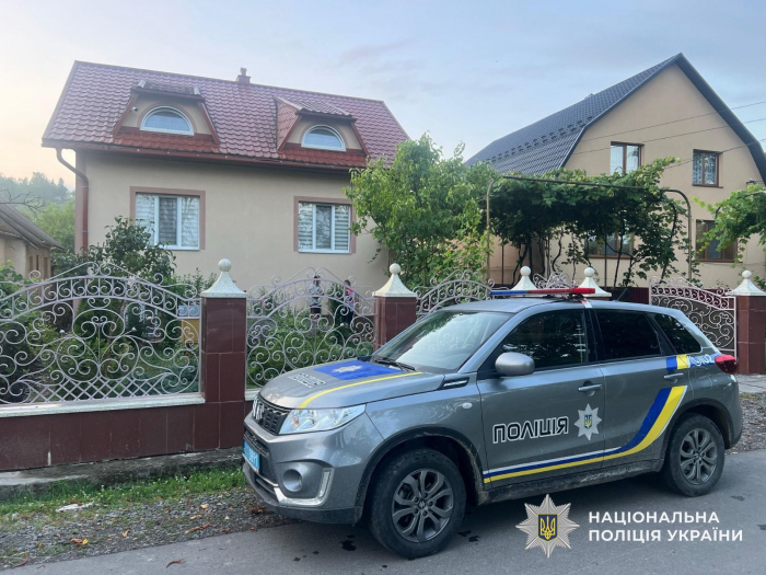 Здійснив кілька пострілів та втік: поліцейські Тячівщини розшукали та затримали підозрюваного у замаху на вбивство