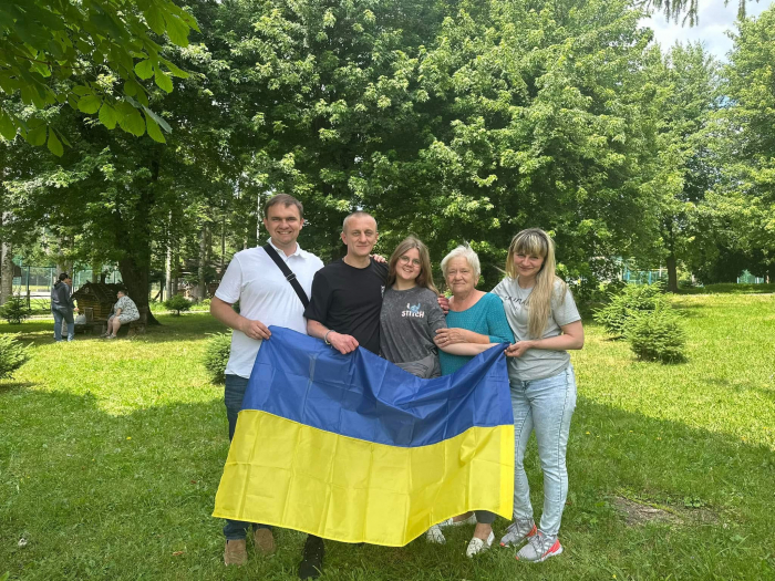 На Ужгородщині зустріли захисника, який повернувся з полону