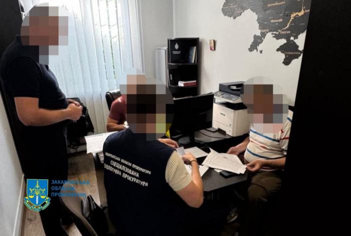 Незаконні рубки на Закарпатті: керівник лісництва філії ДП «Ліси України» допустив вирубування дерев на заповідній території зі збитками 4,5 млн
