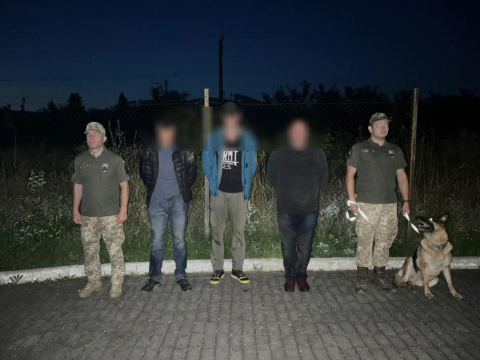 На Закарпатті затримали трійко правопорушників, які намагалися горами перейти до Словаччини