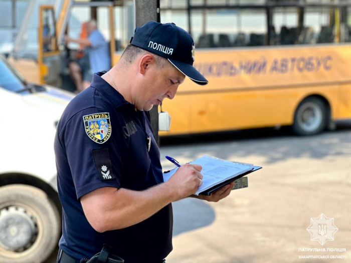 Патрульна поліція вже перевірила на Закарпатті понад 120 шкільних автобусів перед початком навчального року. Що виявили?