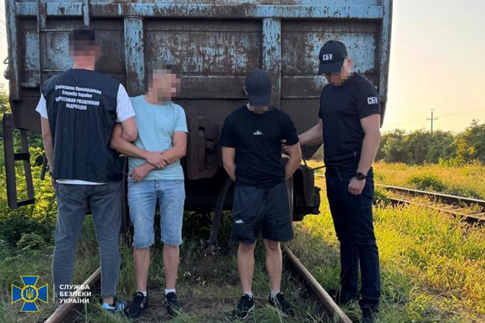 На Закарпатті СБУ та Нацполіція ліквідували нову схему для ухилянтів

