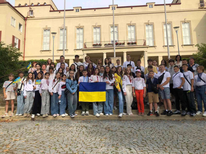 Пів сотні дітей закарпатських військових і ВПО овернулися із відпочинку в Австрії