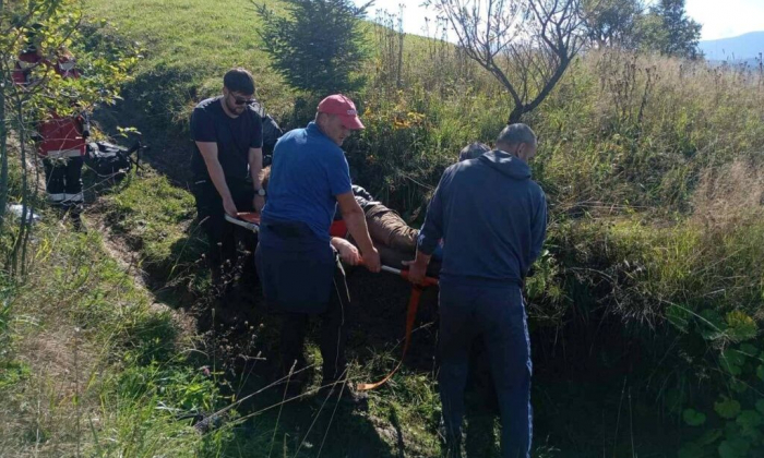 На Рахівщині надали допомогу туристу, який зламав ногу у горах
