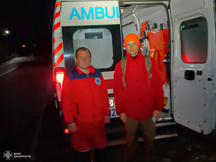 На Закарпатті рятувальники допомогли туристу, якому стало зле під час сходження на гору Близниця