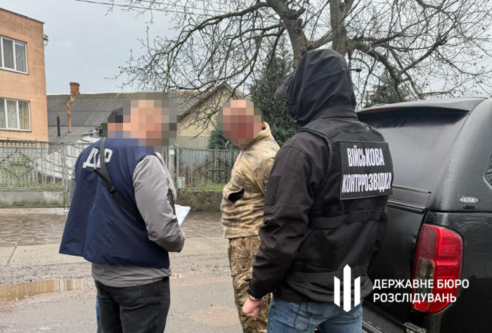 На Закарпатті за матеріалами ДБР перед судом постане військовий посадовець за вимагання грошей у підлеглих