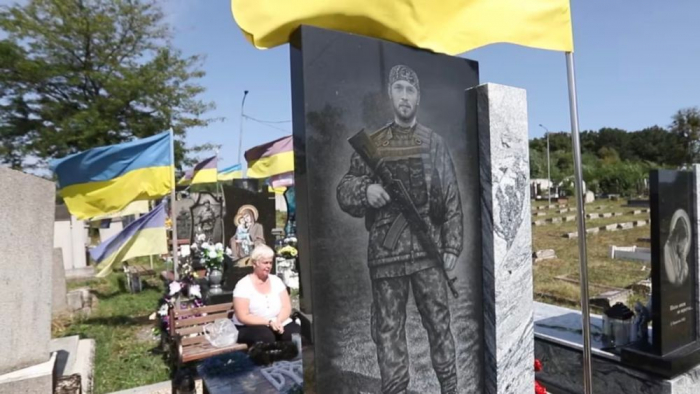 "Я щодня чекаю сина додому": спогади матері мукачівського Захисника