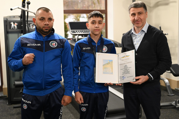 Срібний призер чемпіонату Європи з боксу U15 отримав відзнаку голови Закарпатської ОВА