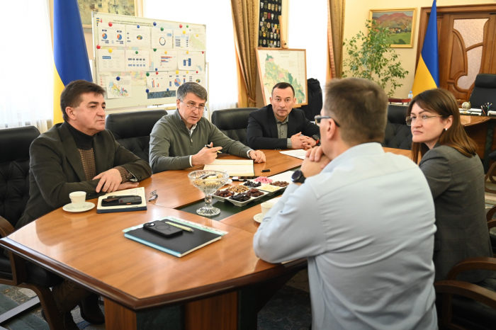 5 місяців тому дві ворожі ракети зруйнували завод «Флекстронікс» у Мукачеві – підприємство відбудовується і продовжує працювати

