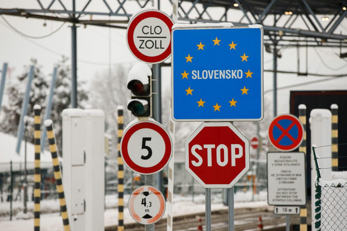 У пункті пропуску «Ужгород» виявили українця, що перебував у розшуку: побоюючись затримання, той утік у Словаччину