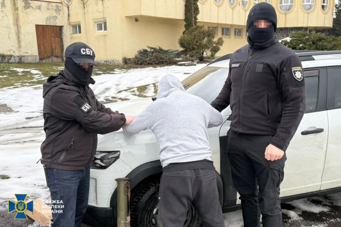 На Закарпатті СБУ та Нацполіція попередили нові спроби незаконного збуту зброї та боєприпасів