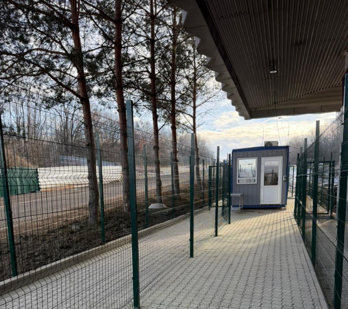 Для зручності громадян: на кордоні зі Словаччиною запрацював пішохідний перехід

