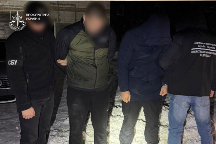 10 тисяч доларів за «зелений коридор» до Румунії: на Хустщині затримали переправника ухилянтів через держкордон

