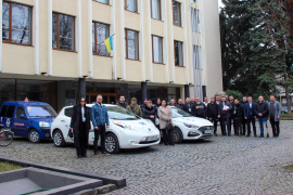 Інклюзивна мобільність: в Ужгороді обговорили доступність навчання водінню для людей з інвалідністю