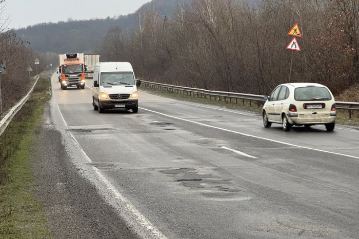 Понад 17 мільярдів гривень потрібно для капітального ремонту ділянки на Закарпатті: який стан автошляху "Київ — Чоп"
