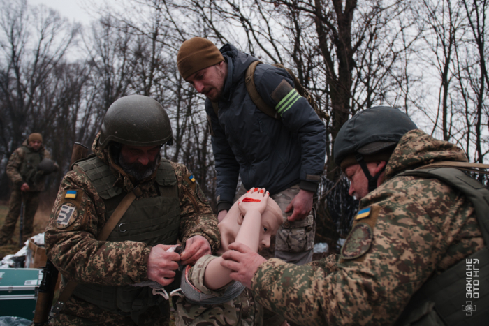 Коли рахунок іде на хвилини: як закарпатські гвардійці відпрацьовують
знання з тактичної медицини
