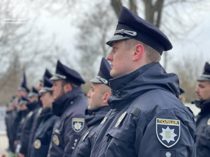 Стабільна робота та гідна зарплата: долучайся до патрульної поліції Закарпаття