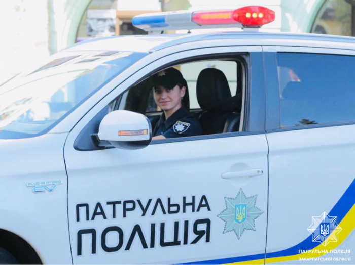 Жінка у формі, яка обрала зміни: історія служби закарпатської патрульної Олени Фодор

