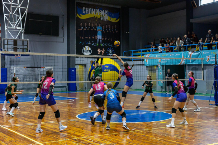 Студентська молодь Закарпаття стартує в лігах «Пліч-о-пліч»

