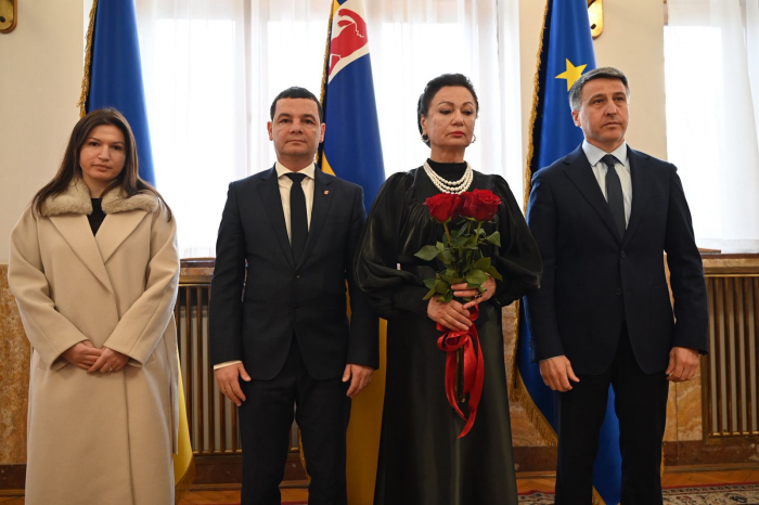 На сесії облради відзначили захисників Закарпаття