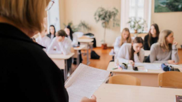 Закарпатська облрада просить переглянути реформу старшої школи: йдеться про доступність освіти у гірських громадах
