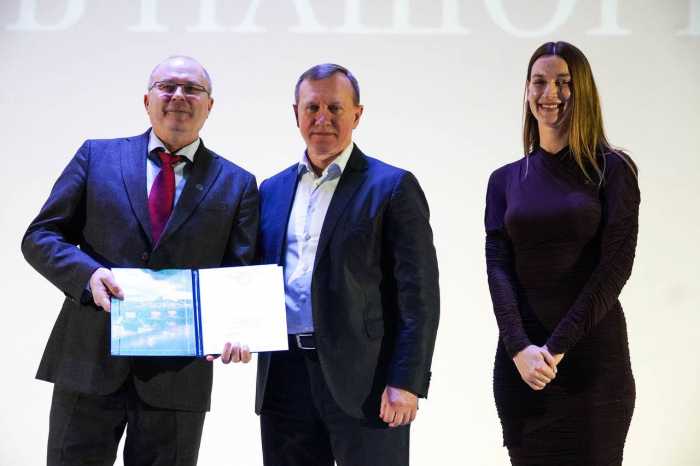 Богдан Андріїв привітав колектив та студентів факультету суспільних наук УжНУ із 20-річчям діяльності