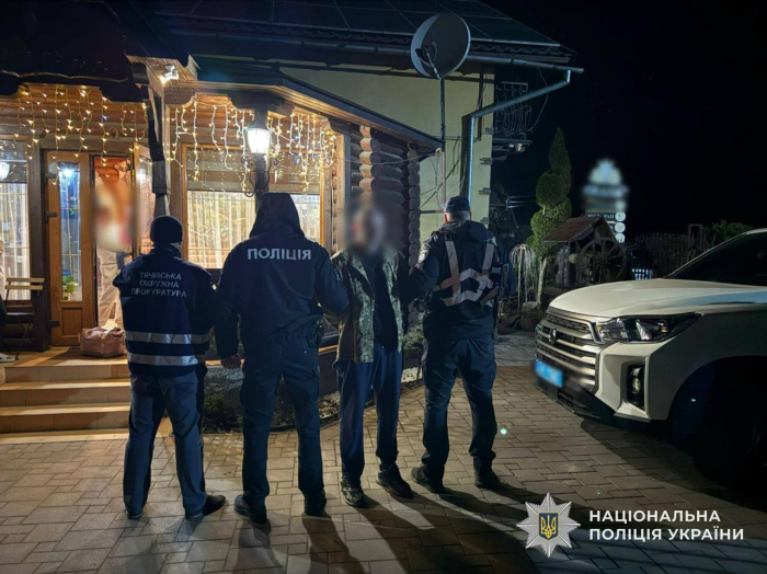 На Рахівщині поліція затримала чоловіка, причетного до торгівлі наркотиками