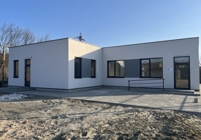 Гроші ЄС — на «паперових працівників»: на Закарпатті викрили порушення в реконструкції ліцею