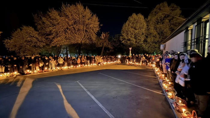 Великдень в Ужгороді: як освячували кошики в храмах міста
