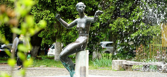 Історія одного пам’ятника в Ужгороді: «Весна» Михайла Михайлюка