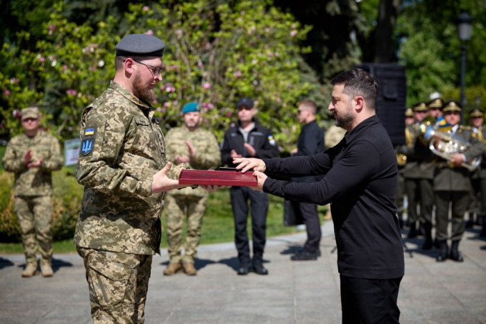 Президент вручив «Золоту Зірку» Героя України офіцеру 128-ї Закарпатської бригади