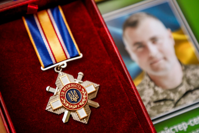 Рідним загиблого у бою прикордонника Святослава Рубіша вручили його посмертну нагороду