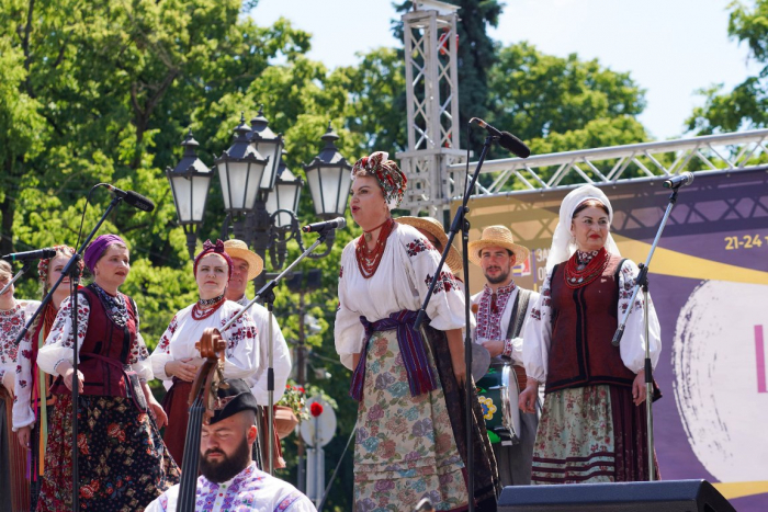В Ужгороді відбувся великий гала-концерт та нагородження переможців фестивалю "Шовкова косиця"