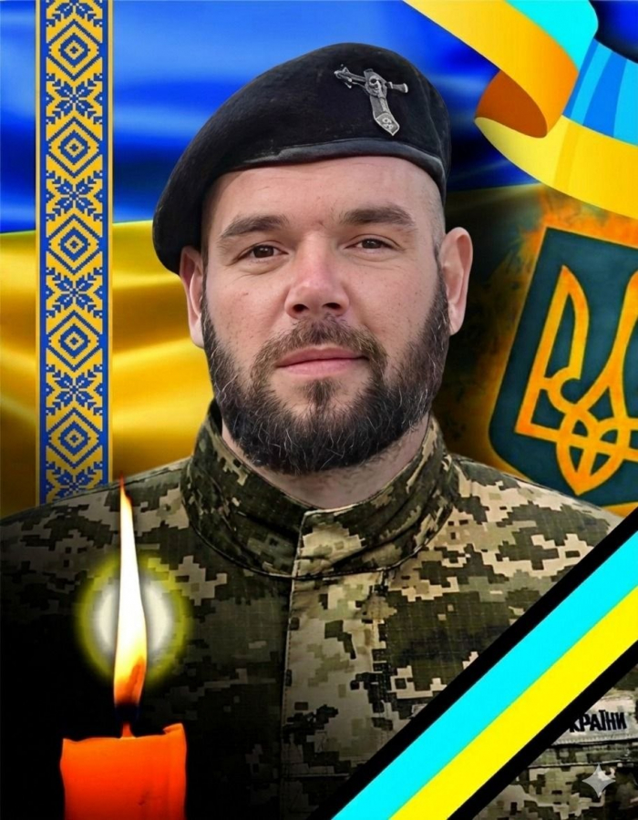В Ужгороді завтра, 26 травня, проведуть в останню земну дорогу захисника Віктора Дяківа