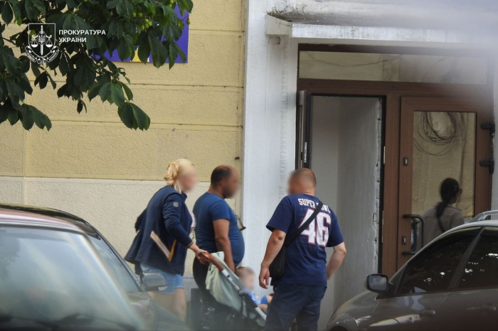 10 років ув’язнення: засуджено закарпатця, який планував заробити 25 тисяч доларів на незаконному вивезенні немовляти
