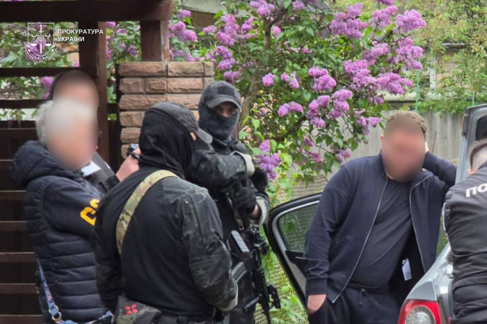 Шахрайська схема на понад 21 млн грн: на Закарпатті викрили групу киян, які намагалися переоформити нерухомість іноземки