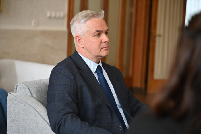 Дипломат із 20-річним досвідом: представництво МЗС України в Ужгороді очолив Іштван Балог