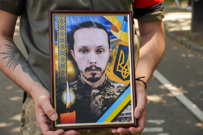 Ужгород попрощався із полеглим Героєм
