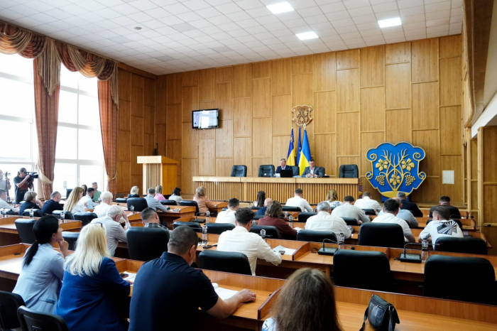 Сесія Ужгородської міськради: депутати не дозволили збільшити забудову біля озера «Кірпічка»
