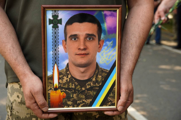 В Ужгороді попрощалися із полеглим Героєм