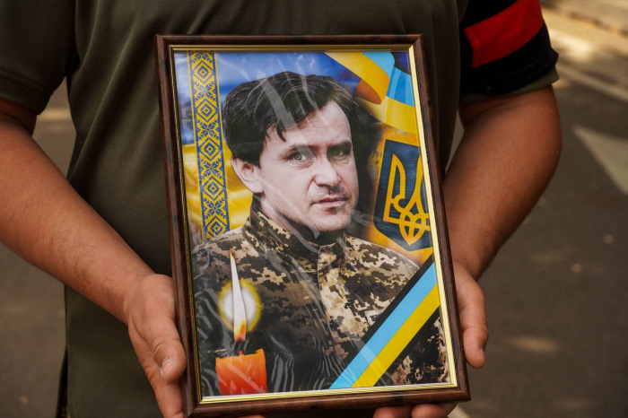 Ужгород попрощався сьогодні зі ще одним захисником – 46-річним солдатом Олексієм Журавльовим