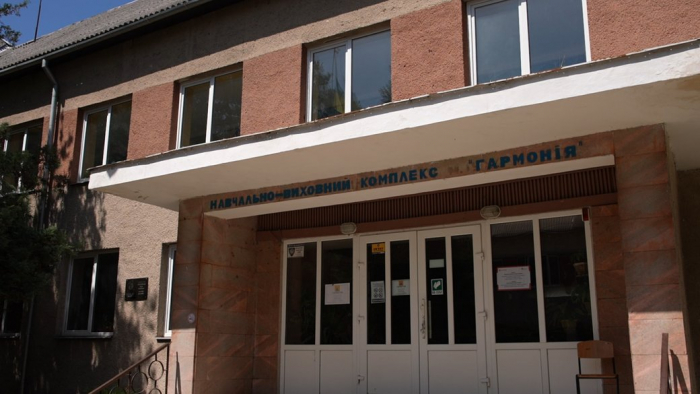Ремонтують харчоблоки в школах: із вересня в Ужгороді безкоштовними обідами планують забезпечити всіх учнів