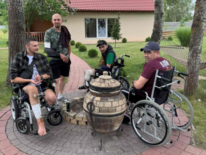 У Закарпатській обласній лікарні впроваджують рекреаційну терапію для відновлення захисників (ФОТО)