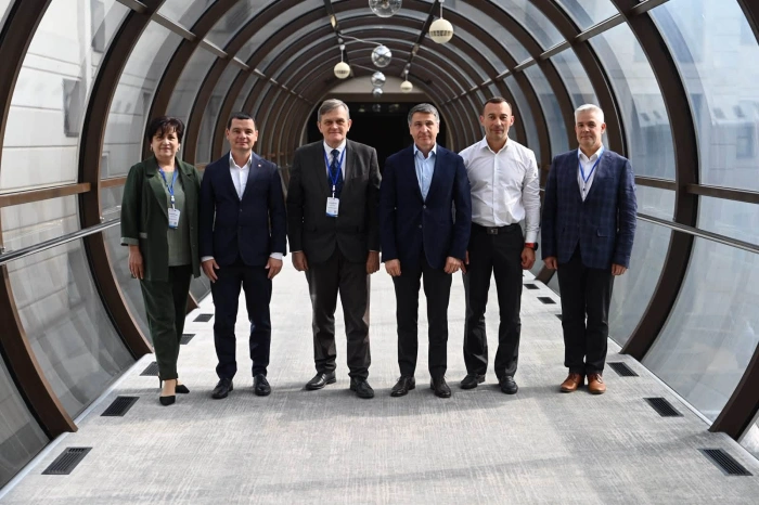 Нові пункти пропуску, дороги та спільні веломаршрути: Закарпаття поглиблює співпрацю з Угорщиною