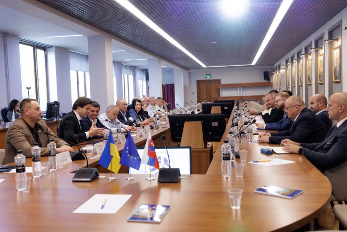 Закарпаття відвідала словацька делегація: обговорили прикордонну інфраструктуру та спільні проєкти