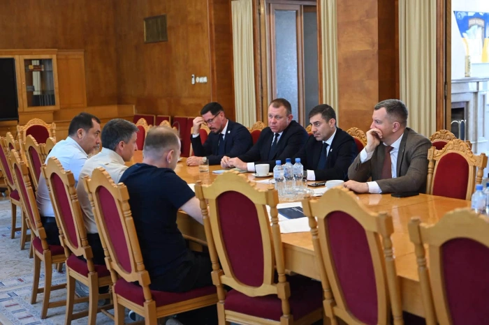 На Закарпатті обговорили дотримання прав військових, ветеранів та родин загиблих і зниклих безвісти