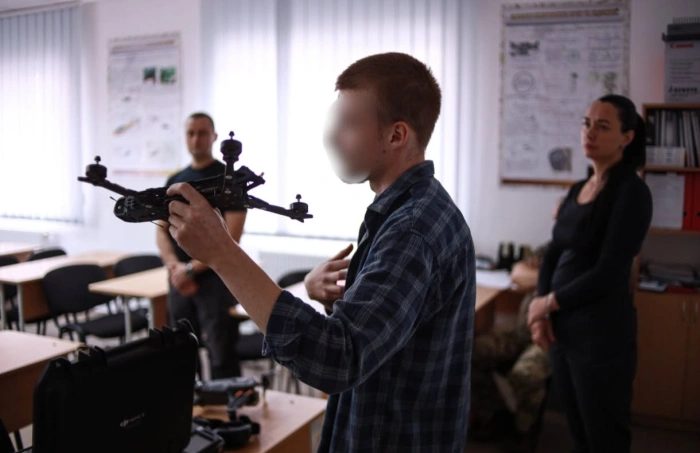 Бойовий досвід і сучасні технології: інструктори 26 Закарпатського полку зустрілися зі студентами УжНУ