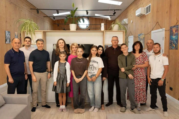 Безпека, турбота і дім: як дві родини з прифронтових областей облаштували життя на Закарпатті