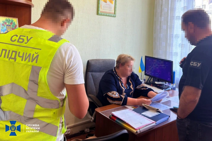 На Закарпатті СБУ викрила чергову «ухилянтську» схему: підозру отримала викладачка місцевого коледжу

