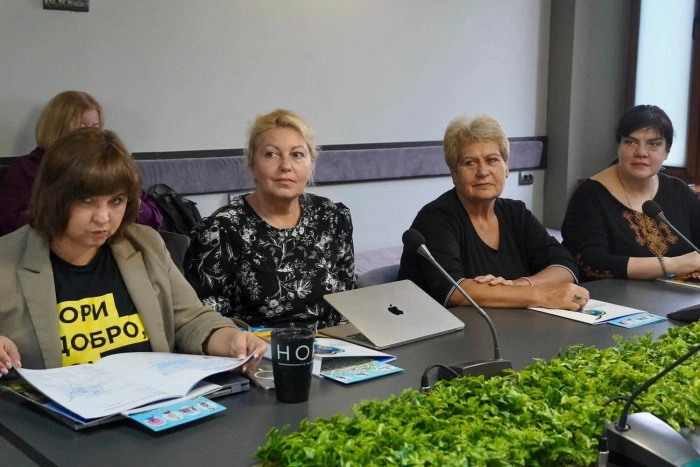 В Ужгороді обговорили, як підтримати економічну самостійність жінок, які постраждали від війни